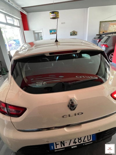 Renault Clio TCe 12V 90 CV GPL 5 porte Duel (6)