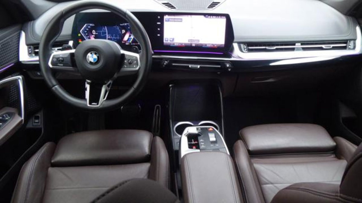 BMW X1 xDrive 23i Msport (9)