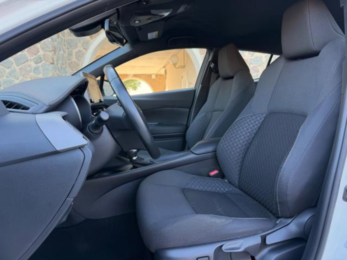 Toyota Toyota C-HR 1.8 Hybrid E-CVT Trend (10)