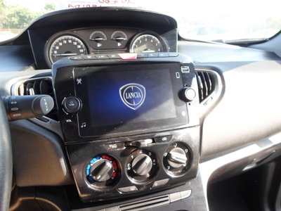 Lancia Ypsilon 1.0 FireFly 5 porte S&S Hybrid Gold Plus (18)