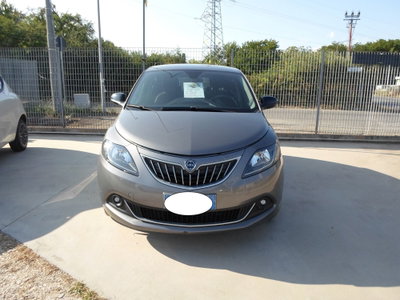 Lancia Ypsilon 1.0 FireFly 5 porte S&S Hybrid Gold Plus (2)