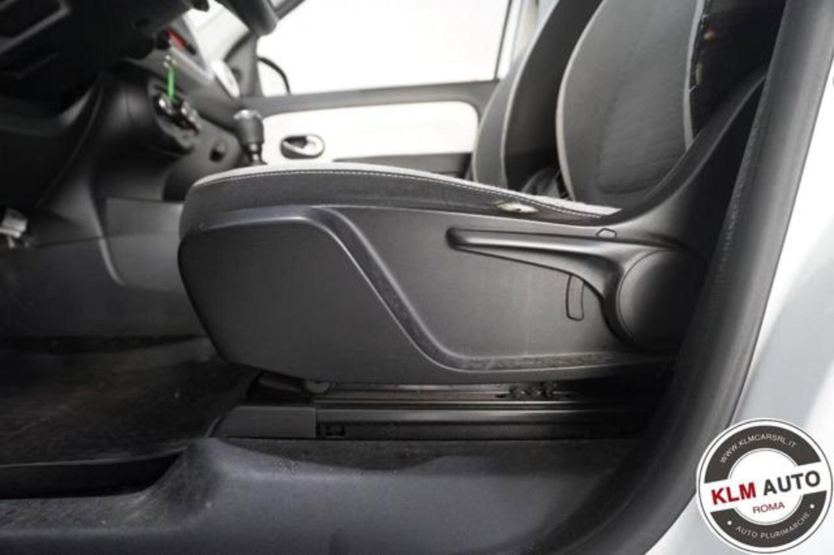 Renault Twingo SCe 65 CV Signature (8)