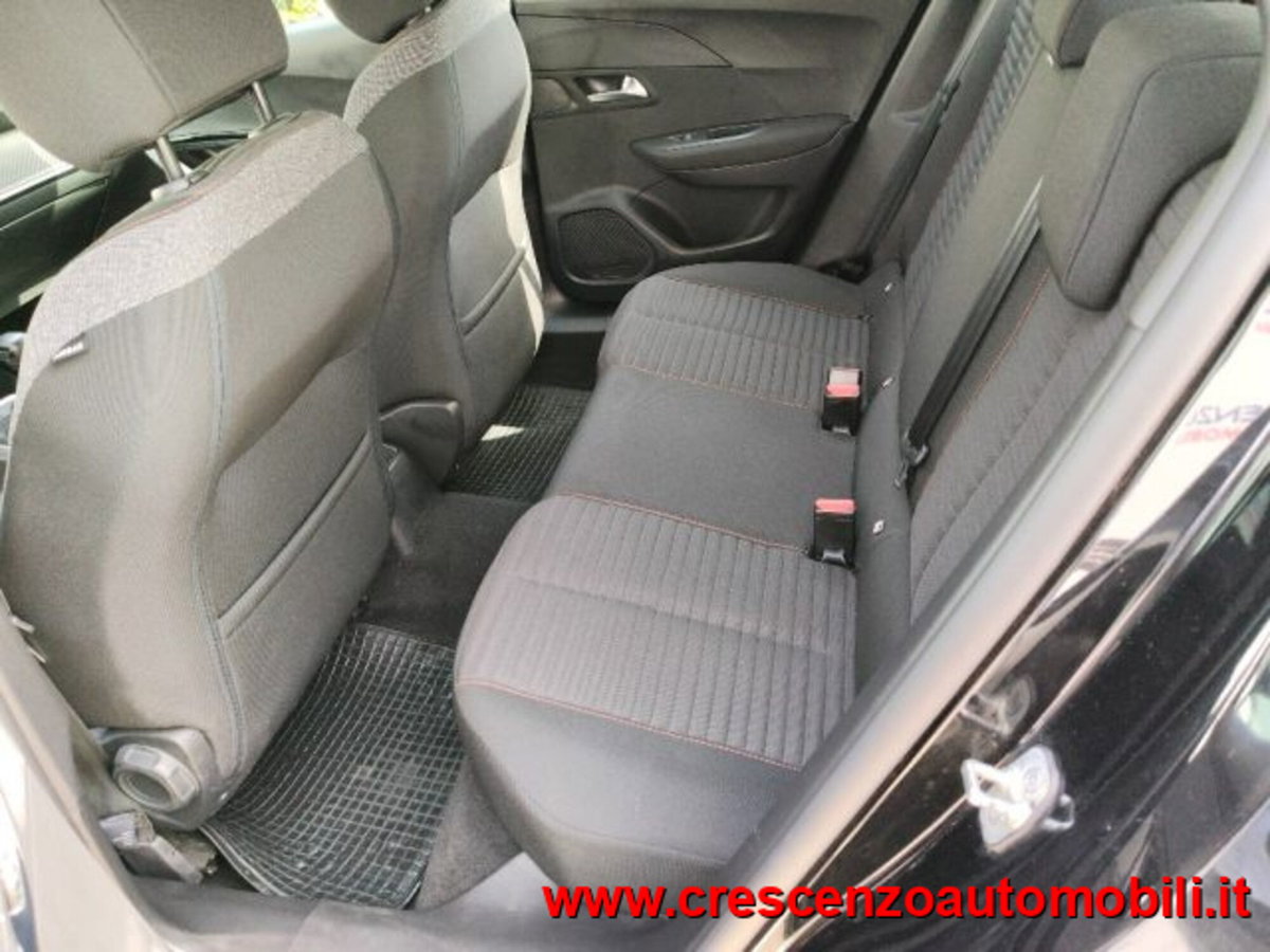 Peugeot 2008 BlueHDi 110 S&S GT (15)