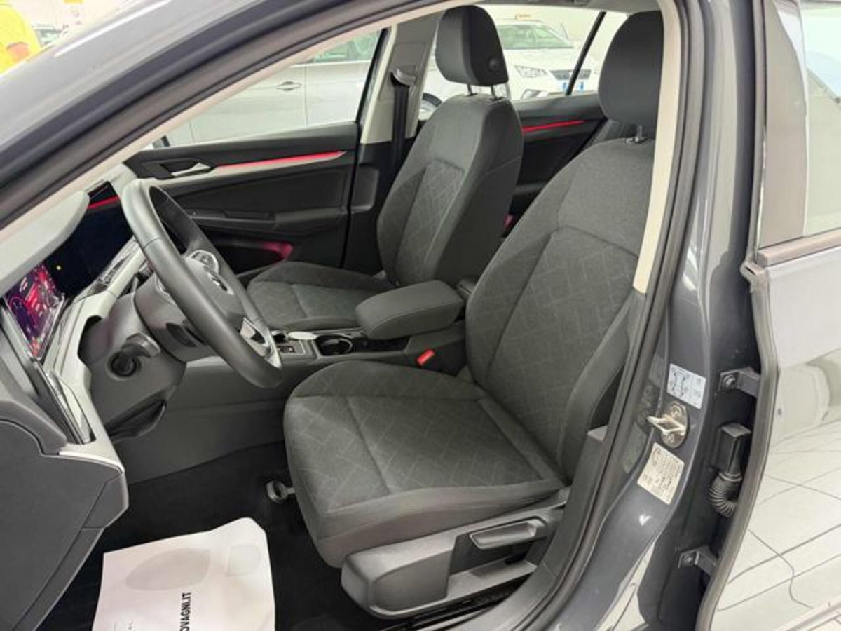 Volkswagen Golf 2.0 TDI 150 CV DSG SCR Life (5)