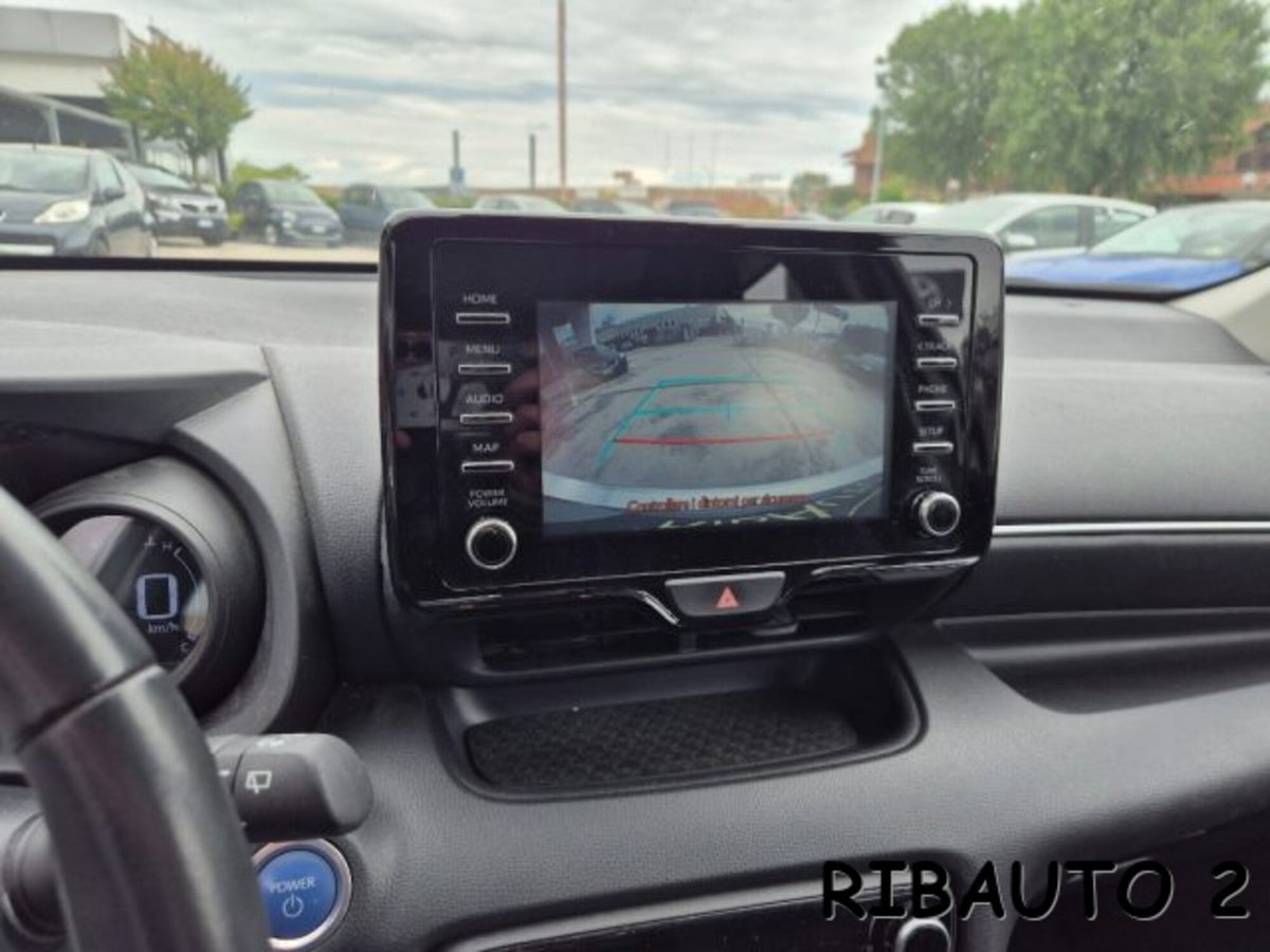 Toyota Yaris 1.5 Hybrid 5 porte Trend (16)