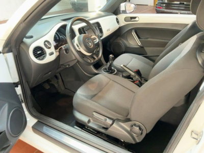 Volkswagen Maggiolino Cabrio 1.2 TSI Design (6)