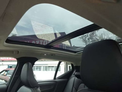 Volvo XC40 B3 automatico Ultimate Bright (10)