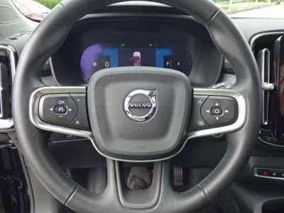 Volvo XC40 B3 automatico Ultimate Bright (11)