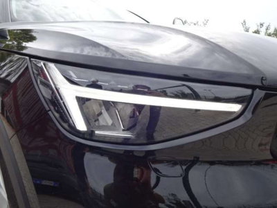 Volvo XC40 B3 automatico Ultimate Bright (16)
