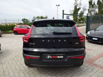 Volvo XC40 B3 automatico Ultimate Bright (5)