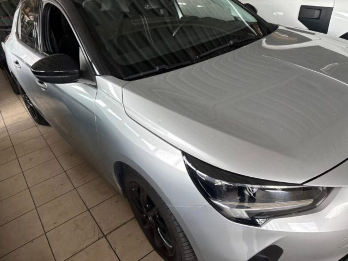 Opel Corsa 1.2 (4)