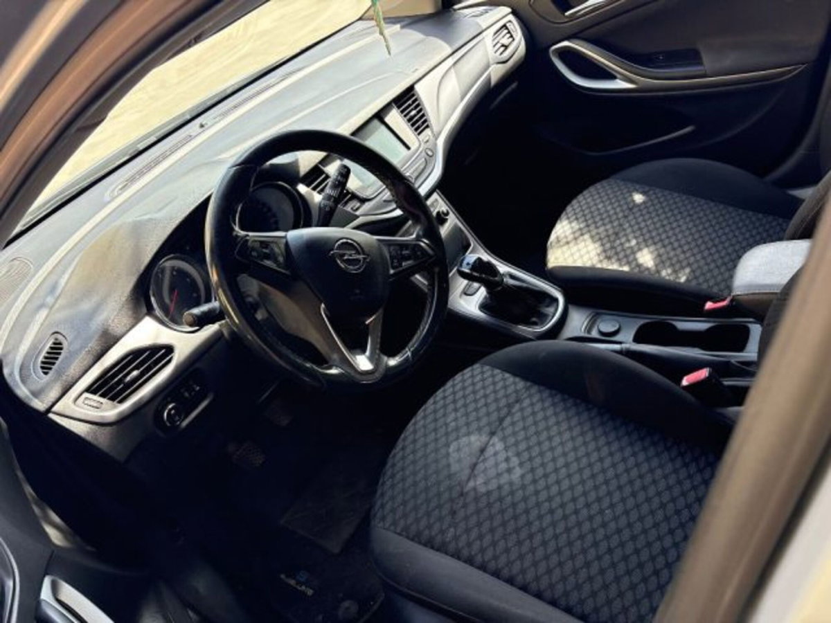 Opel Astra Station Wagon 1.6 BiTurbo CDTi Start&Stop Sports Innovation (5)