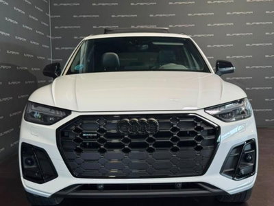 Audi Q5 40 TDI 204 CV quattro S tronic (2)