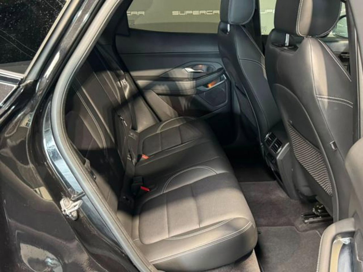 Jaguar E-Pace 2.0d i4 mhev R-Dynamic S awd 163cv auto (12)