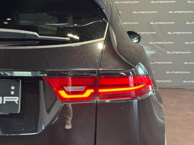 Jaguar E-Pace 2.0d i4 mhev R-Dynamic S awd 163cv auto (6)