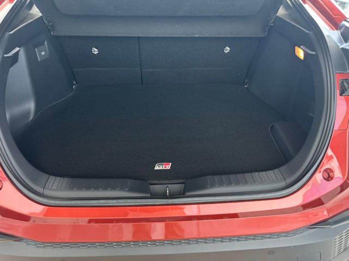 Toyota Toyota C-HR 2.0 phev GR Sport fwd e-cvt (14)