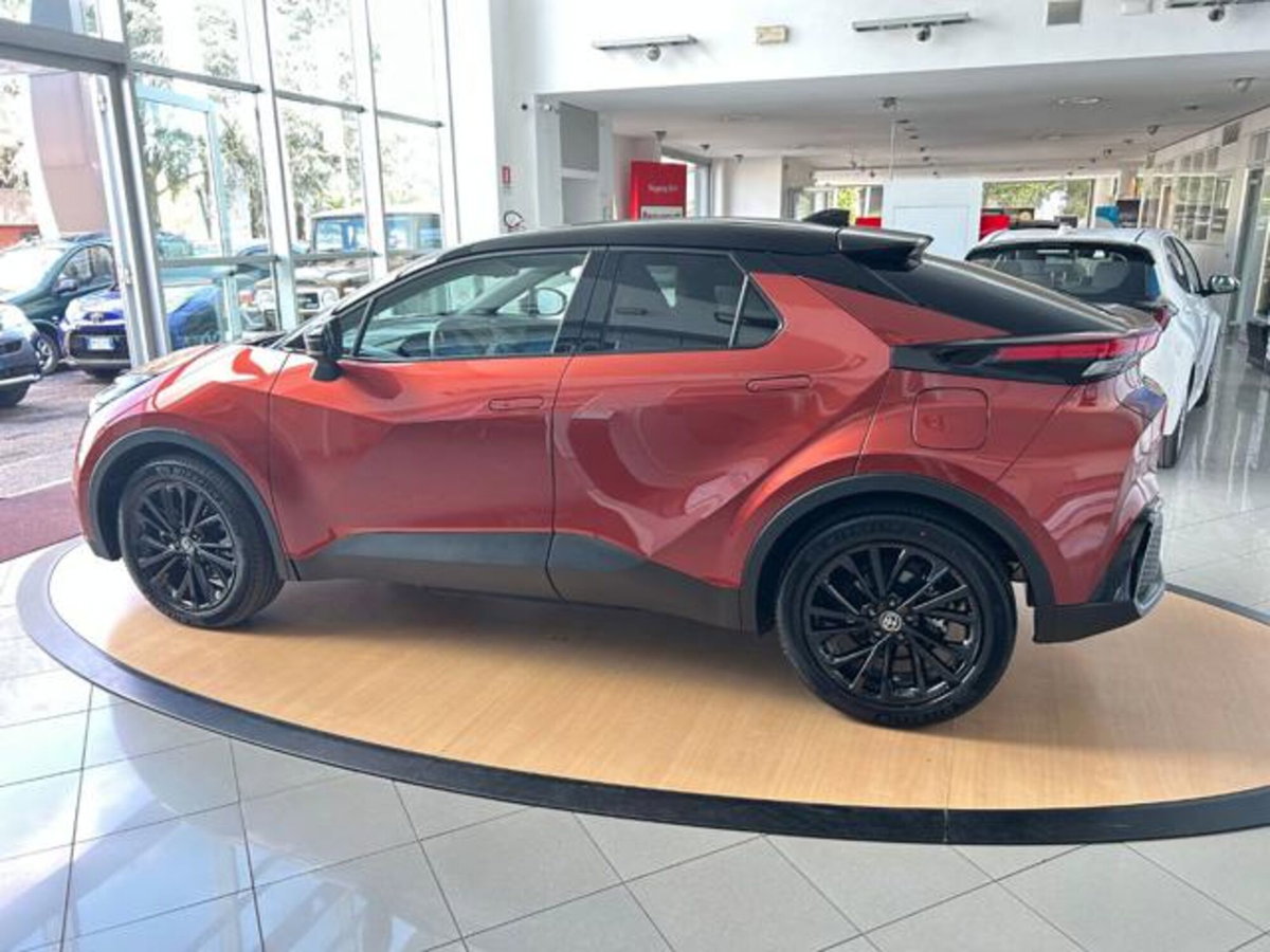 Toyota Toyota C-HR 2.0 phev GR Sport fwd e-cvt (3)