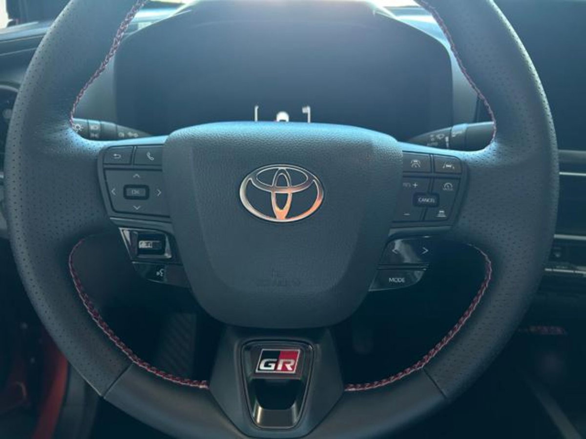 Toyota Toyota C-HR 2.0 phev GR Sport fwd e-cvt (8)