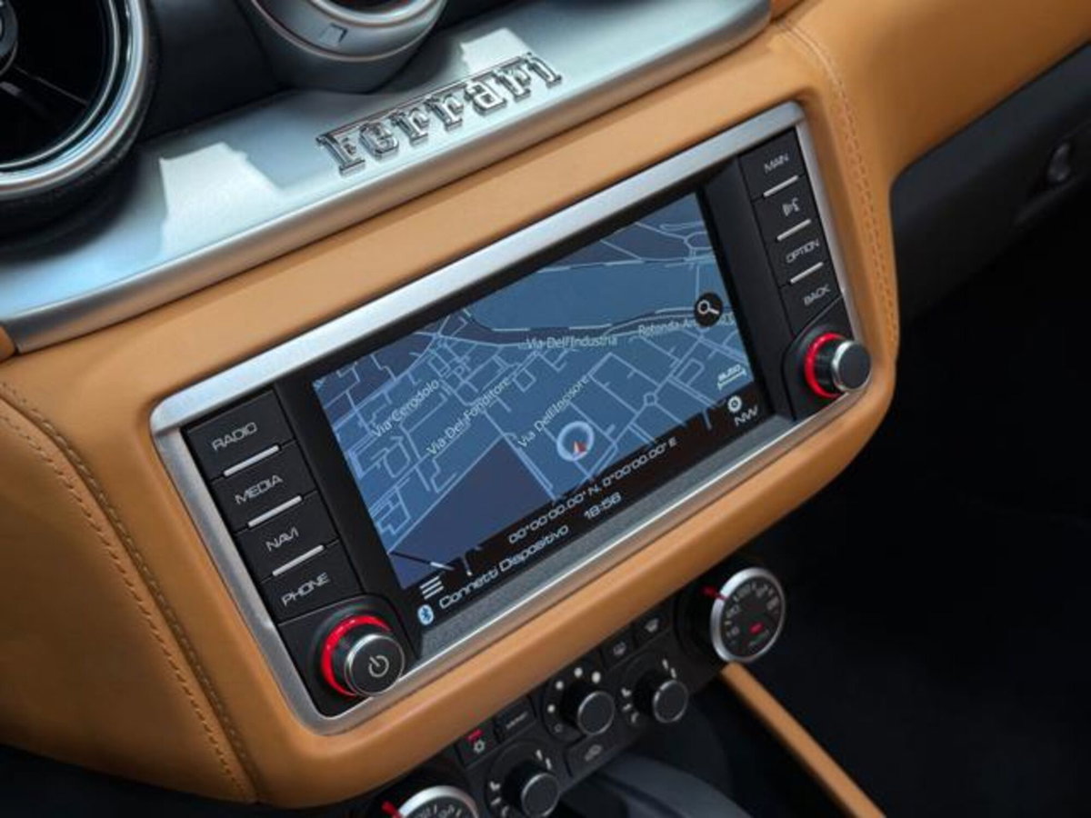 Ferrari California Spider California T DCT (17)
