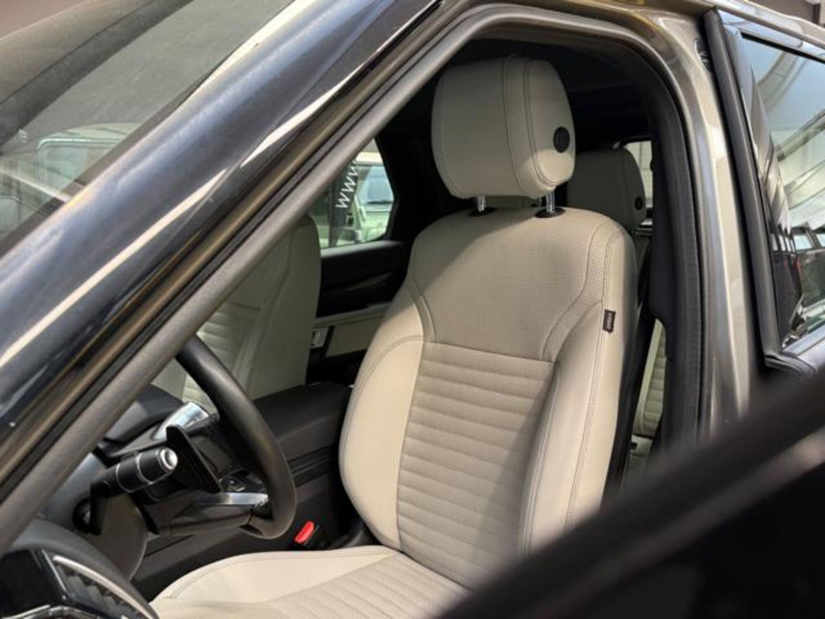 Land Rover Discovery 2.0 SD4 240 CV SE (11)