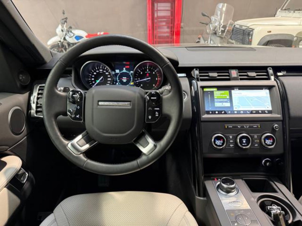 Land Rover Discovery 2.0 SD4 240 CV SE (12)