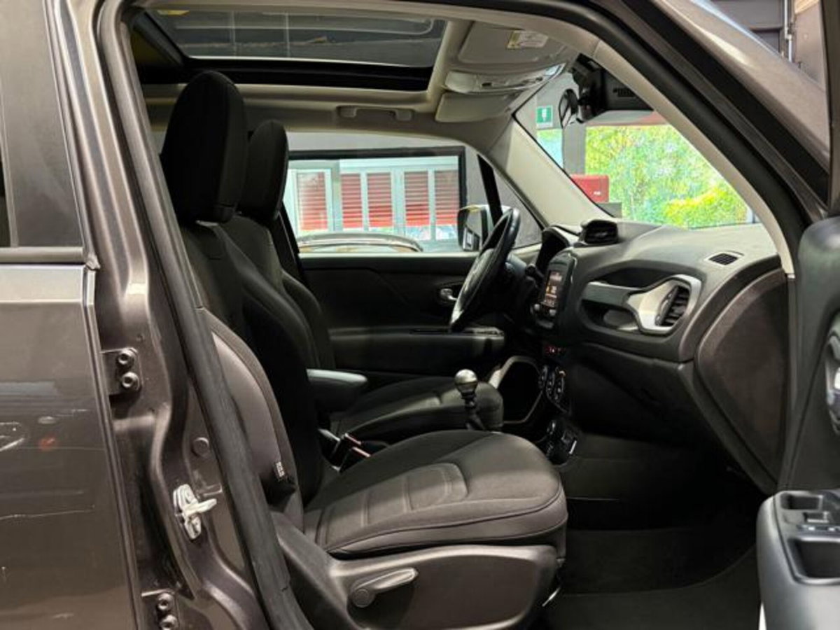 Jeep Renegade 2.0 Mjt 140CV 4WD Active Drive Limited (14)