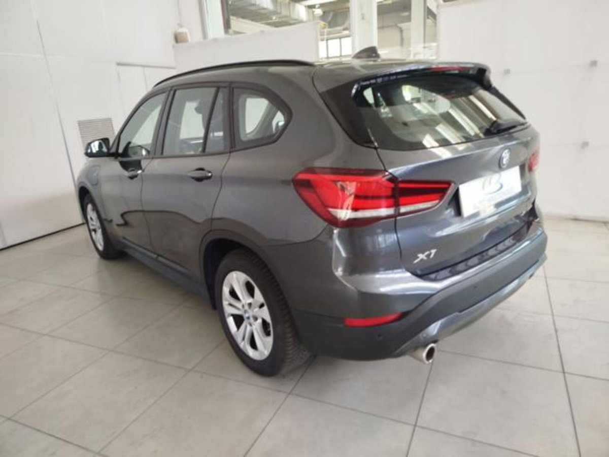 BMW X1 xDrive25e Business Advantage (4)