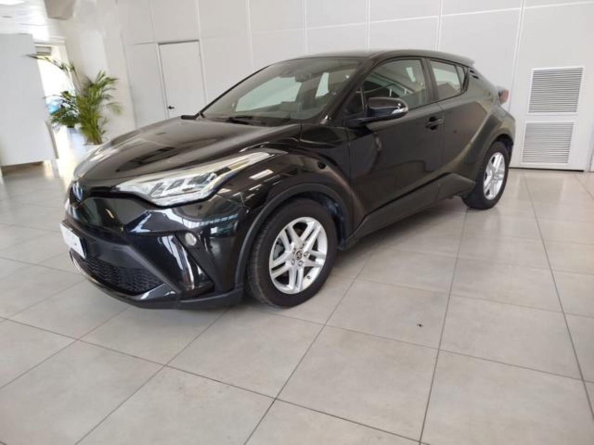 Toyota Toyota C-HR 1.8 Hybrid E-CVT Trend (2)