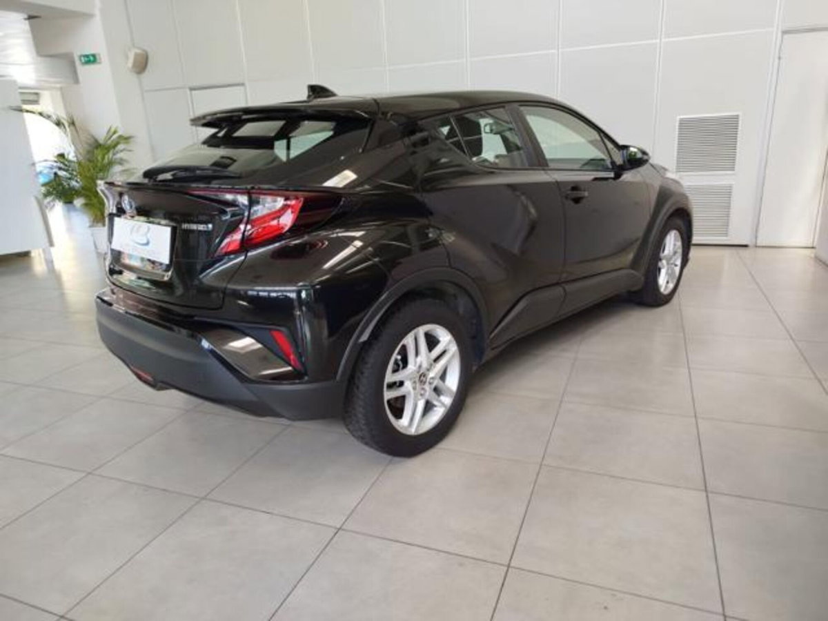 Toyota Toyota C-HR 1.8 Hybrid E-CVT Trend (3)