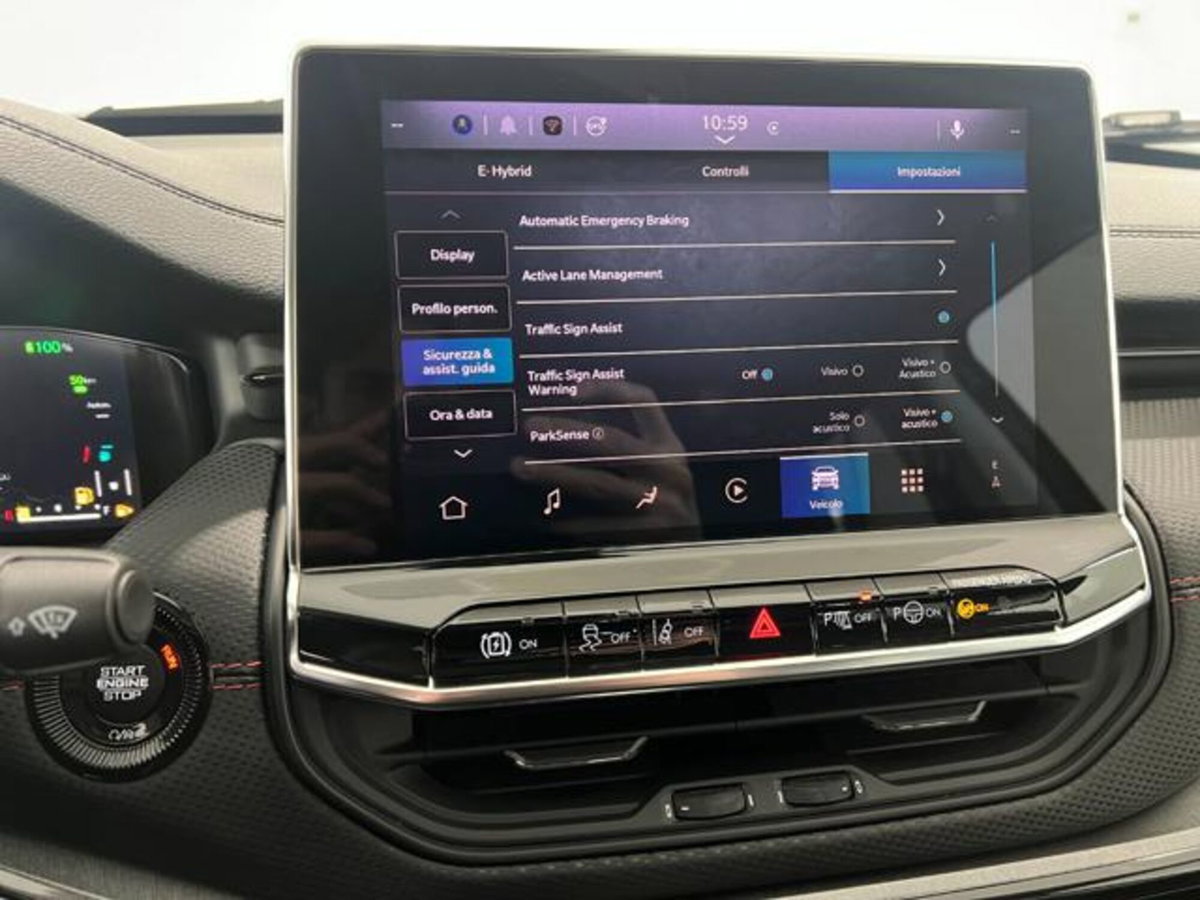 Jeep Compass 1.3 T4 240CV PHEV AT6 4xe Trailhawk (13)