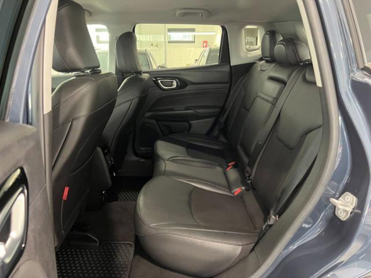 Jeep Compass 1.3 T4 240CV PHEV AT6 4xe Trailhawk (15)