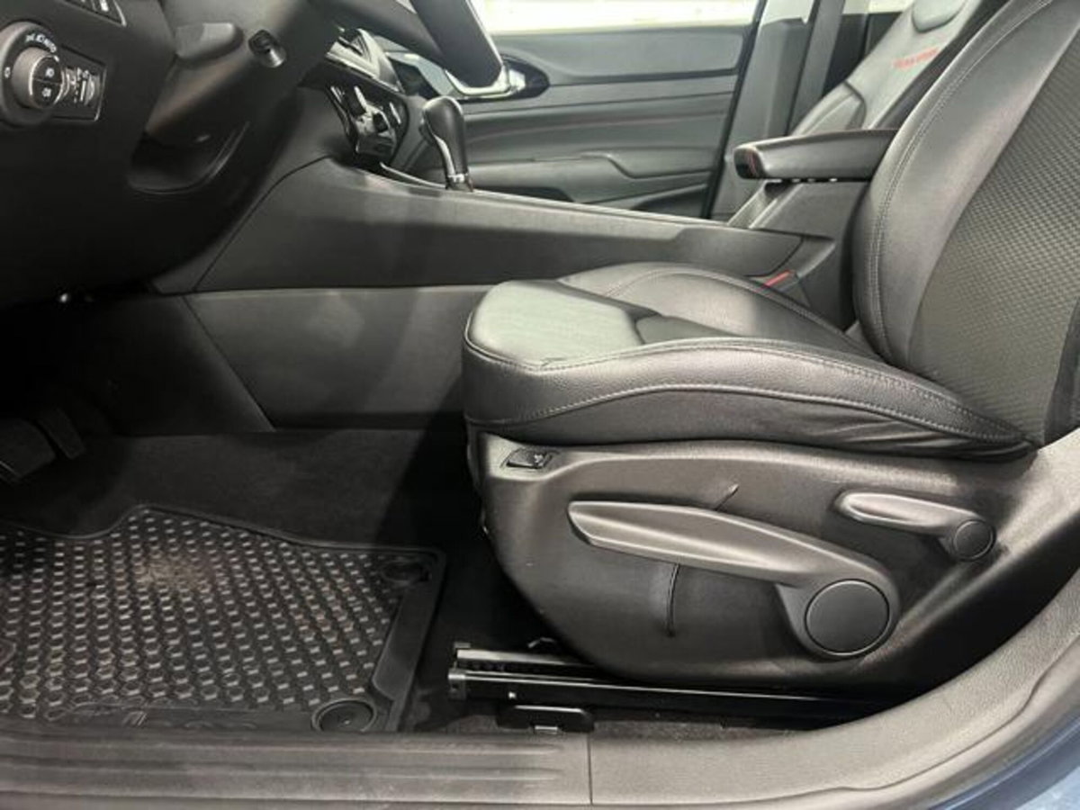 Jeep Compass 1.3 T4 240CV PHEV AT6 4xe Trailhawk (18)