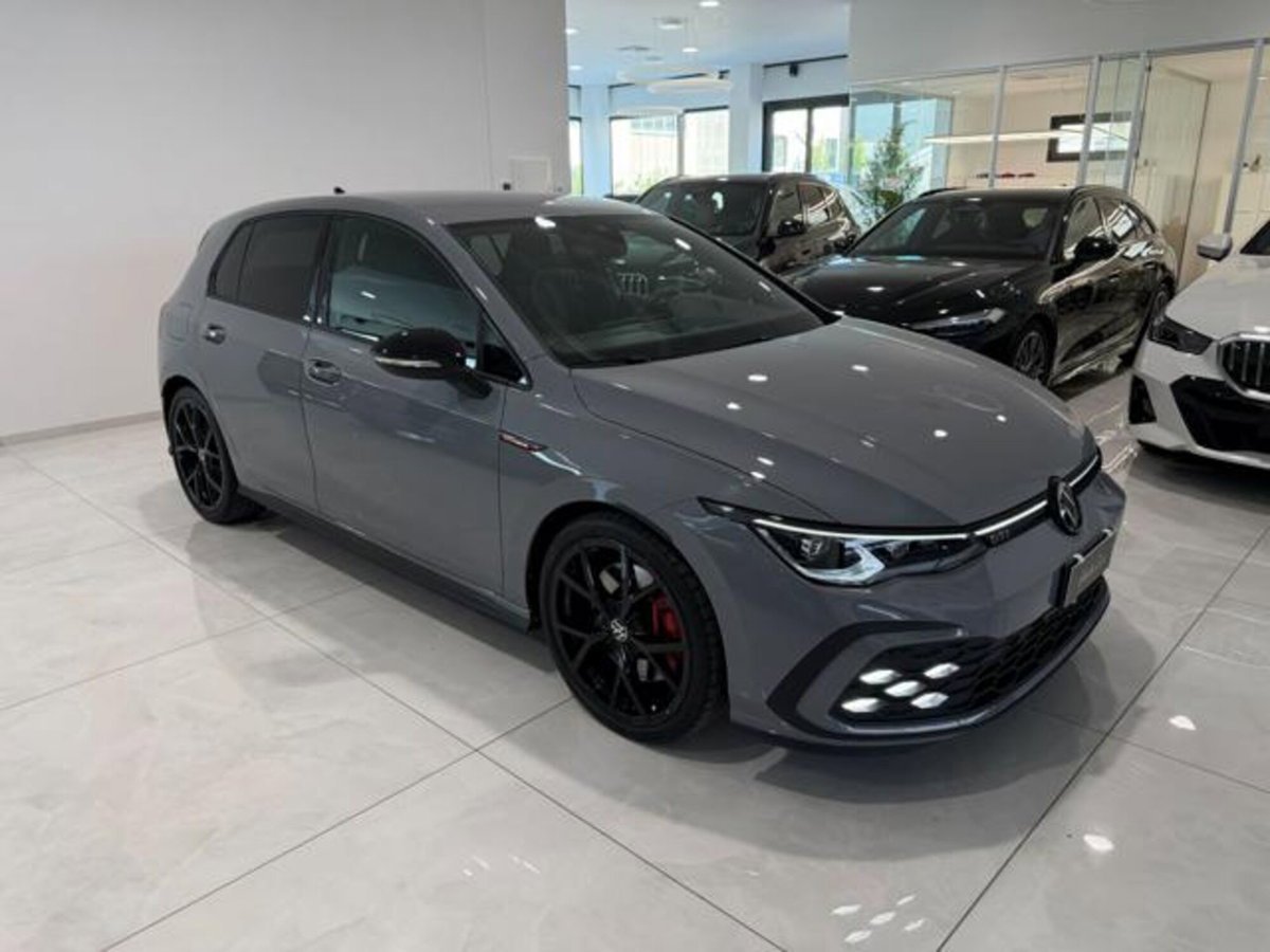 Volkswagen Golf 2.0 tsi GTI MT Ultimate 245cv (2)