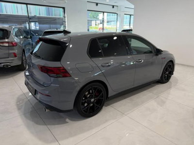 Volkswagen Golf 2.0 tsi GTI MT Ultimate 245cv (3)