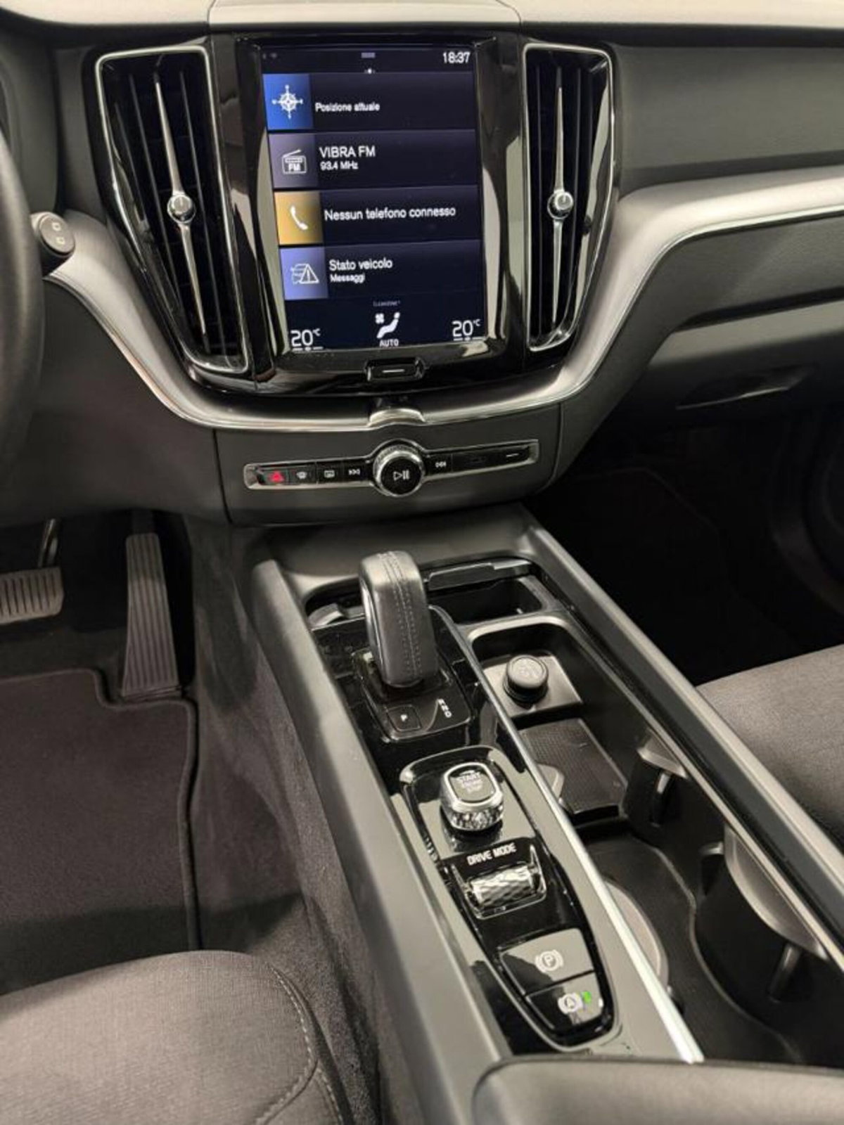 Volvo XC60 B4 (d) AWD Geartronic Business Plus (11)