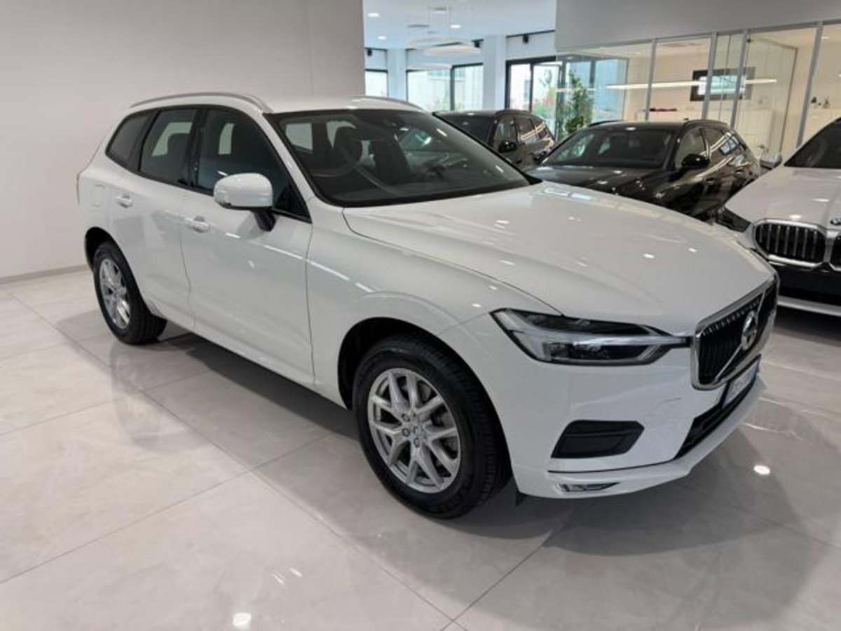 Volvo XC60 B4 (d) AWD Geartronic Business Plus (2)