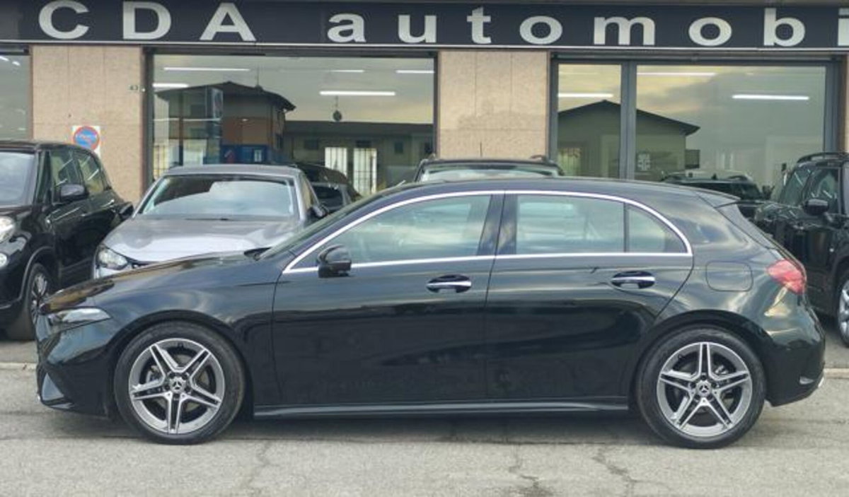 Mercedes-Benz Classe A Sedan 180 Automatic 4p. Premium (3)
