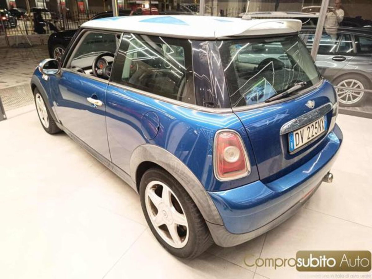 MINI Mini 1.6 16V Cooper D Chili (4)
