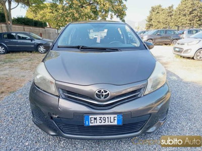 Toyota Yaris 1.0 5 porte usata