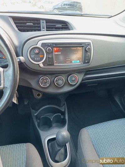 Toyota Yaris 1.0 5 porte (20)