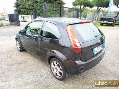 Ford Fiesta 1.2 16V 3p. Titanium (7)