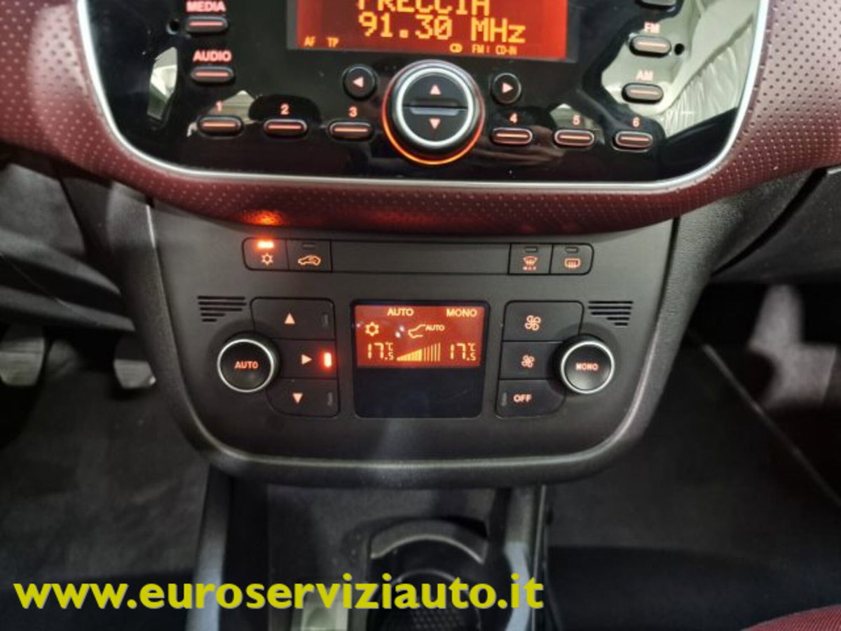 Fiat Punto Evo 1.4 5 porte Active Natural Power (19)