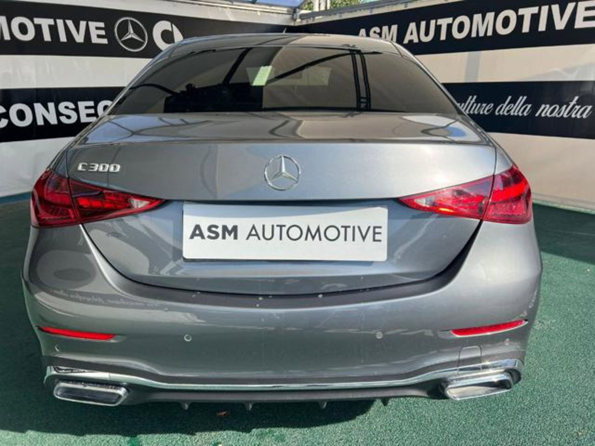 Mercedes-Benz Classe C 300 e Plug-in hybrid Premium (5)