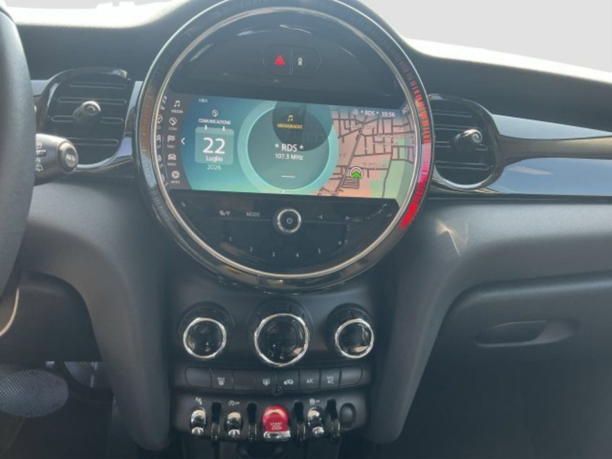 MINI Mini 1.5 Cooper Business 5 porte (16)