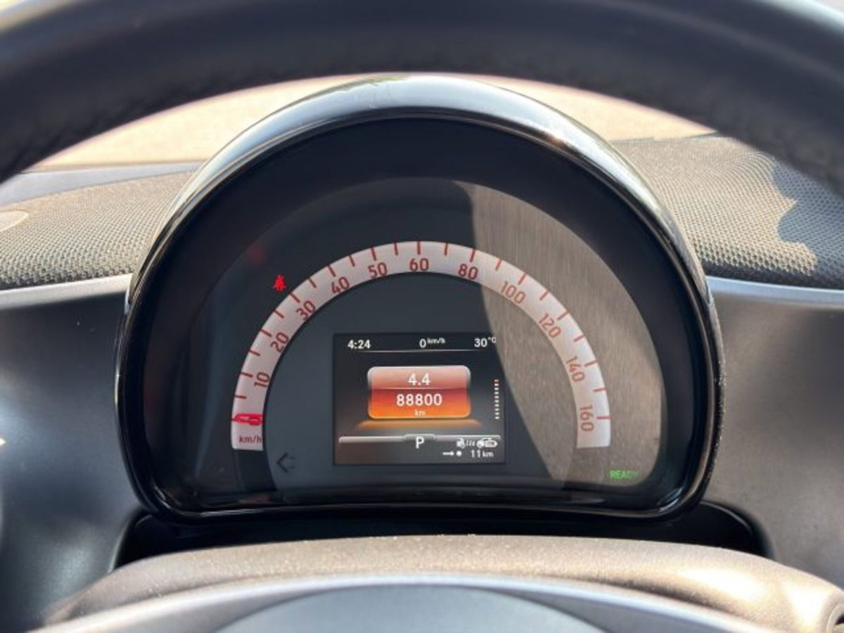 smart Fortwo EQ Passion Nightsky (12)