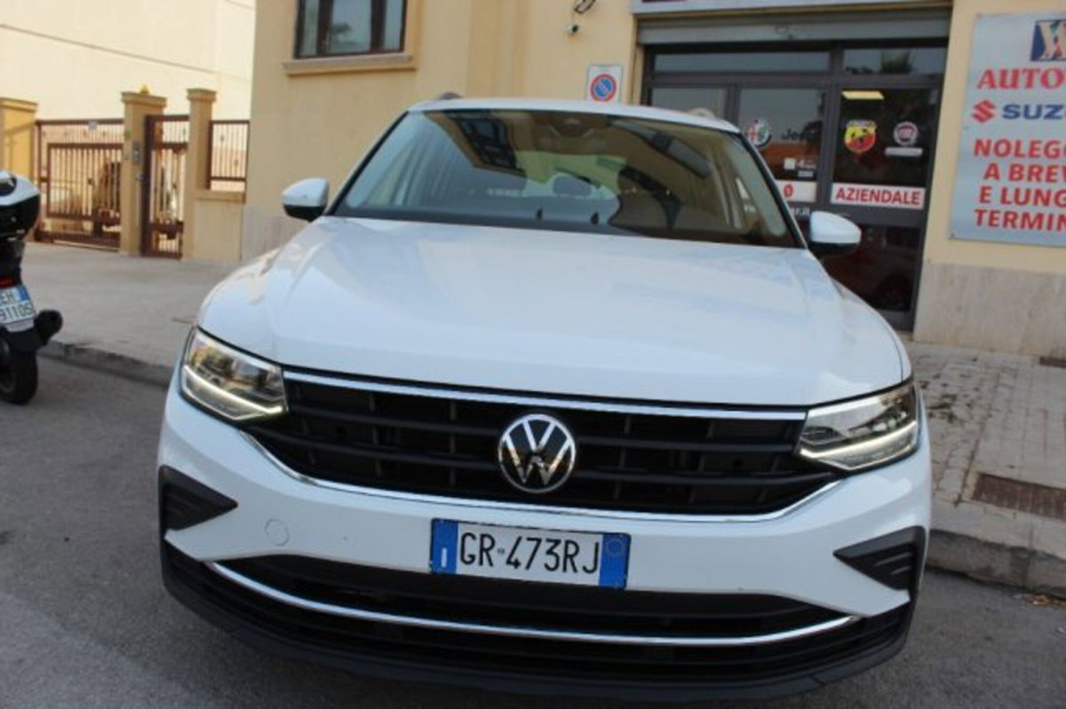 Volkswagen Tiguan 2.0 TDI 150 CV SCR DSG 4MOTION Life (2)