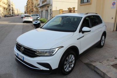 Volkswagen Tiguan 2.0 TDI 150 CV SCR DSG 4MOTION Life (3)