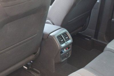 Volkswagen Tiguan 2.0 TDI 150 CV SCR DSG 4MOTION Life (8)
