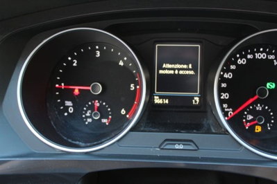 Volkswagen Tiguan 2.0 TDI 150 CV SCR DSG 4MOTION R-Line (10)