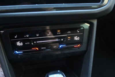 Volkswagen Tiguan 2.0 TDI 150 CV SCR DSG 4MOTION R-Line (14)